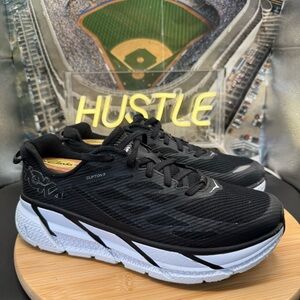 Hoka One One Clifton 3 Women’s Sz 9.5 Black/White Casual Running Shoes